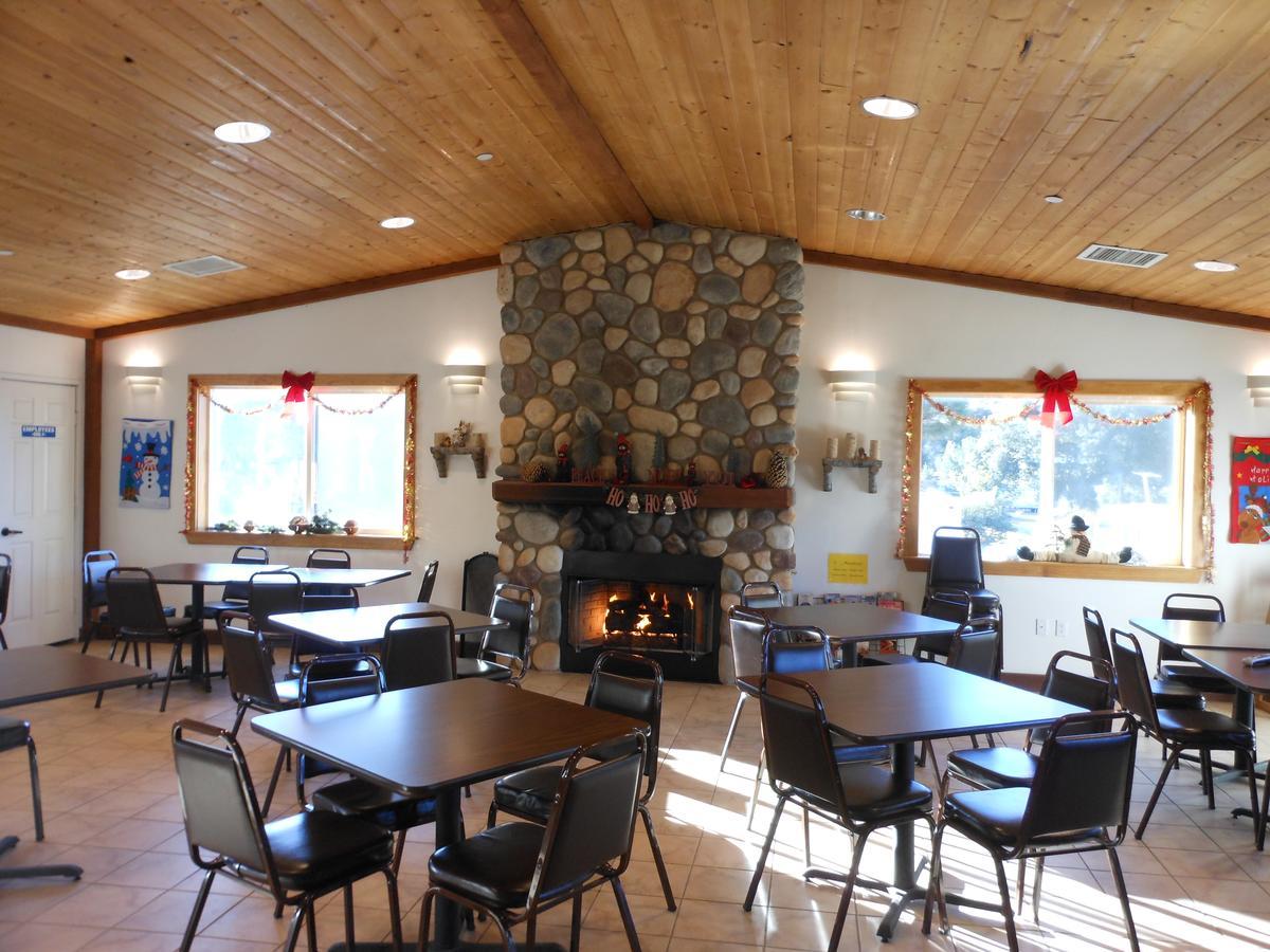 Oakzanita Springs Camping Resort Cottage 4 Descanso Extérieur photo